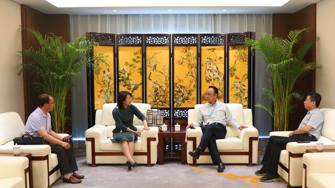 定西市委常委、宣傳部長(zhǎng)陳月芳一行 到集團(tuán)公司推介洽談合作項(xiàng)目