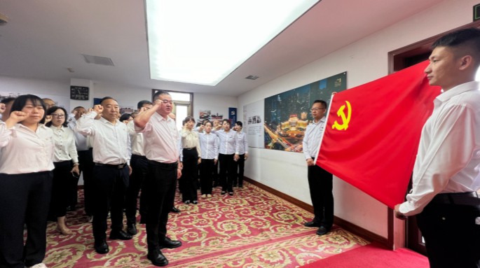 甘肅文旅酒店集團(tuán)開展“重溫歷史足跡 ，永葆黨員初心，凝心聚力迎‘七一’”主題黨日活動(dòng)